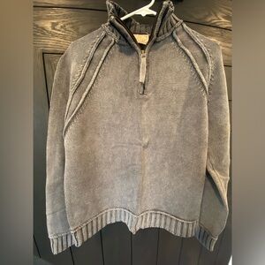 BKE Styled 1/4 Zip
Size M